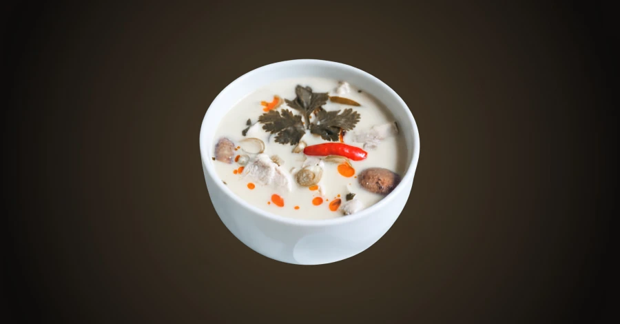 Tom Kha